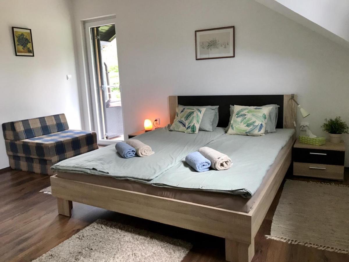 Holiday House Kora Korenica Εξωτερικό φωτογραφία