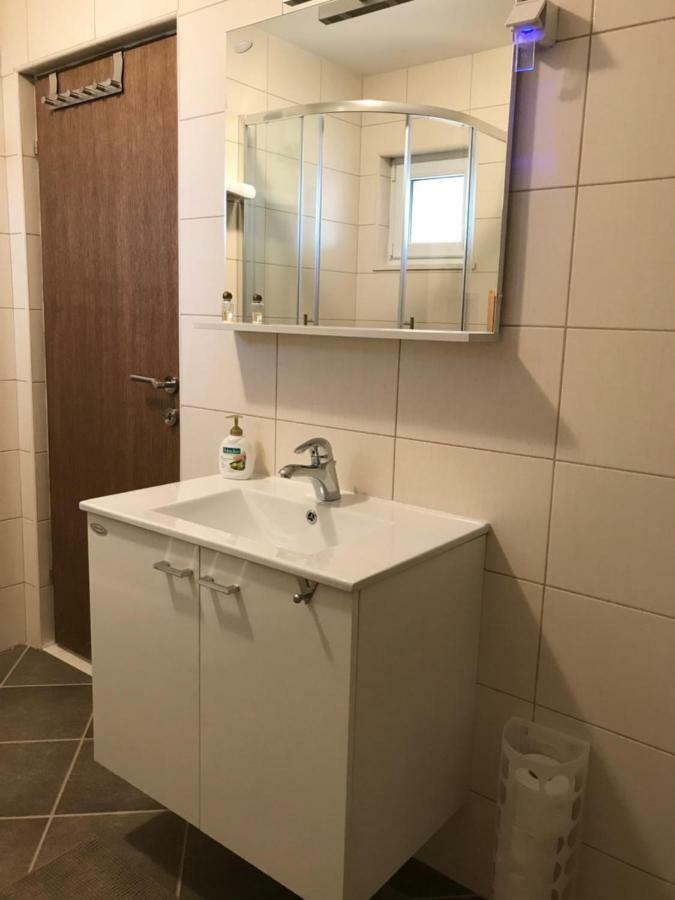 Holiday House Kora Korenica Εξωτερικό φωτογραφία